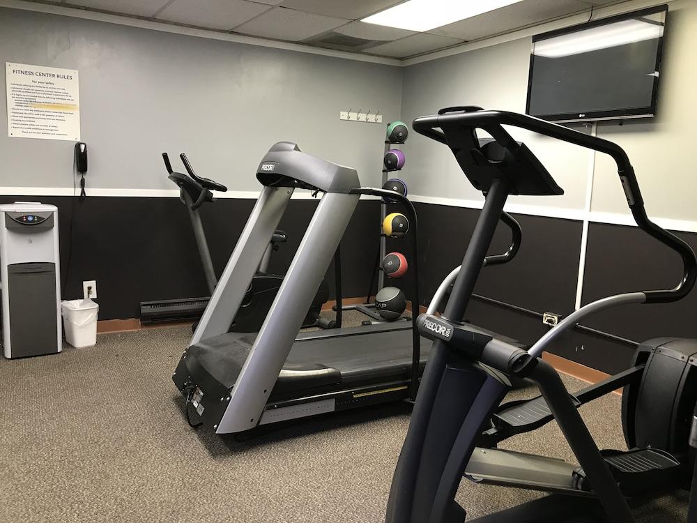 Hotel Days By Wyndham Canton Detroit Livonia
