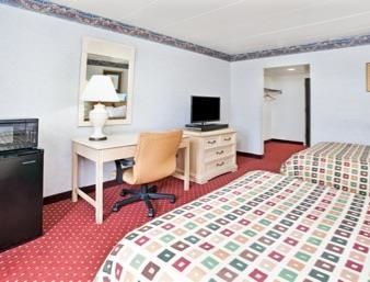 Days By Wyndham Canton Detroit Hotel 2*